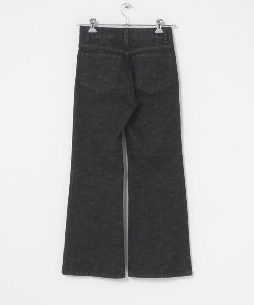 URBAN RESEARCH ROSSO WOMEN(アーバンリサーチ ロッソ)の「PERFECT FLARE DENIM(デニムパンツ・レディース・ブラック・38/36/TALL)」の9枚目の写真