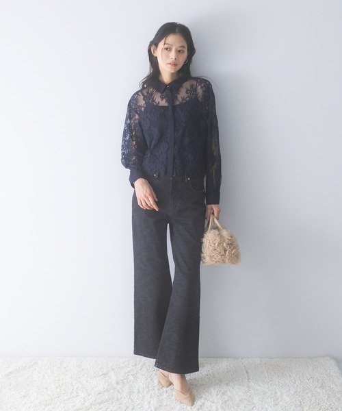 URBAN RESEARCH ROSSO WOMEN(アーバンリサーチ ロッソ)の「PERFECT FLARE DENIM(デニムパンツ・レディース・ブラック・38/36/TALL)」の2枚目の写真