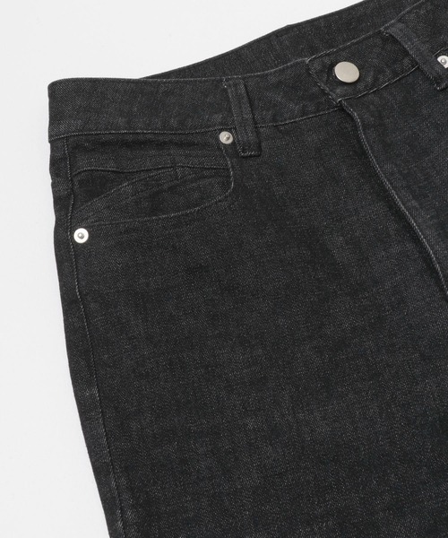 URBAN RESEARCH ROSSO WOMEN(アーバンリサーチ ロッソ)の「PERFECT FLARE DENIM(デニムパンツ・レディース・ブラック・38/36/TALL)」の7枚目の写真