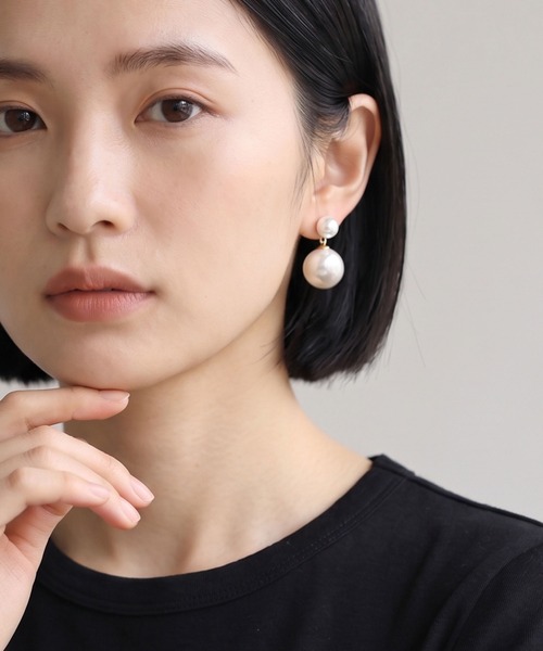 colleca la（コレカラ）の「[stainless]ダブルパール ダングルピアス〈金属アレルギー対応〉（ピアス（両耳用）・レディース・ゴールド・FREE）」の7枚目の写真