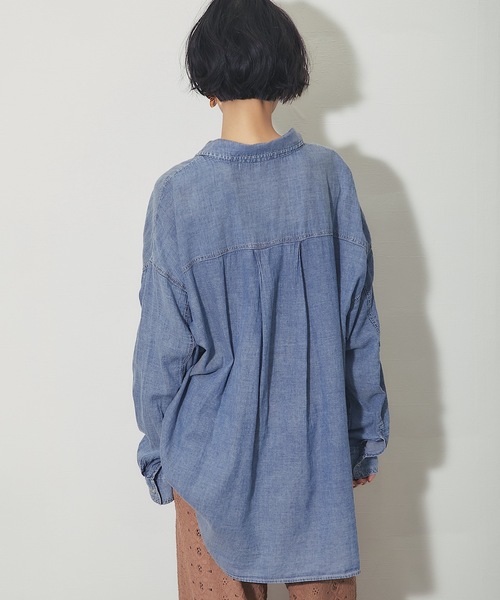 ANOTHER S（アナザーエス）の「シアーデニム裾2wayシャツ（Tシャツ/カットソー・レディース・ブラック/ブルー・FREE）」の3枚目の写真