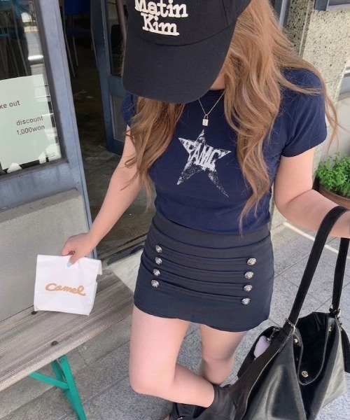 SHEPP(シープ)の「ダメージスタープリント コンパクトロゴTシャツ 半袖T(Tシャツ/カットソー・レディース・ネイビー/ブラック・L/M)」の2枚目の写真