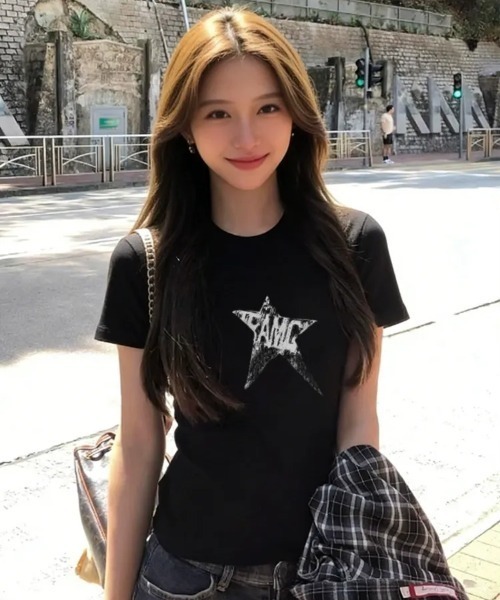 SHEPP(シープ)の「ダメージスタープリント コンパクトロゴTシャツ 半袖T(Tシャツ/カットソー・レディース・ネイビー/ブラック・L/M)」の7枚目の写真