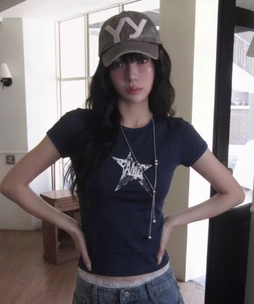 SHEPP(シープ)の「ダメージスタープリント コンパクトロゴTシャツ 半袖T(Tシャツ/カットソー・レディース・ネイビー/ブラック・L/M)」の20枚目の写真