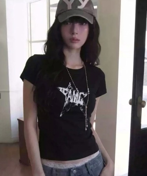 SHEPP(シープ)の「ダメージスタープリント コンパクトロゴTシャツ 半袖T(Tシャツ/カットソー・レディース・ネイビー/ブラック・L/M)」の21枚目の写真