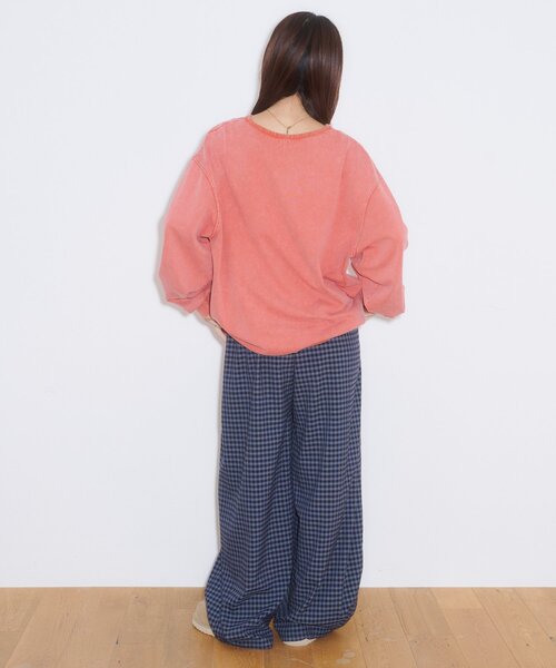CIAOPANIC TYPY(チャオパニックティピー)の「パウダー加工ヘンリーロンTEE(Tシャツ/カットソー・レディース・ブラック/ベージュ/レッド・LARGE/MEDIUM)」の11枚目の写真