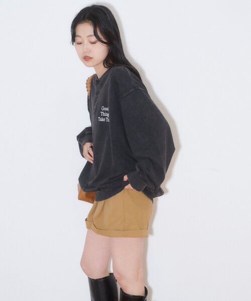 CIAOPANIC TYPY(チャオパニックティピー)の「パウダー加工ヘンリーロンTEE(Tシャツ/カットソー・レディース・ブラック/ベージュ/レッド・LARGE/MEDIUM)」の13枚目の写真