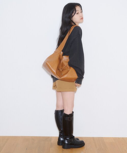 CIAOPANIC TYPY(チャオパニックティピー)の「パウダー加工ヘンリーロンTEE(Tシャツ/カットソー・レディース・ブラック/ベージュ/レッド・LARGE/MEDIUM)」の18枚目の写真