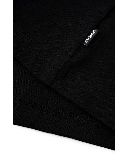 SUPPLIER(サプライヤー)の「Tシャツ|Multiple Cross Rhinestone Tee|SUPPLIER(Tシャツ/カットソー・メンズ・ブラック/ホワイト・SMALL/MEDIUM/LARGE/X-LARGE)」の8枚目の写真