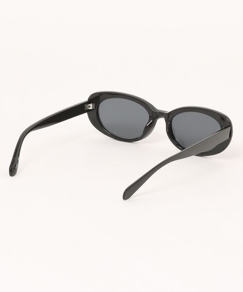 EMODA(エモダ)の「PLUMP SQUARE SUNGLASSES(その他雑貨・レディース・ブラウン/ブラック・FREE)」の4枚目の写真