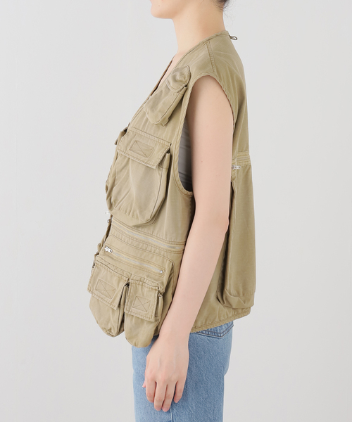 INSCRIRE（アンスクリア）の「INSCRIRE/アンスクリア Cotton Rip Stop Fishing Vest ベスト（その他アウター・レディース・ベージュ・1）」の2枚目の写真