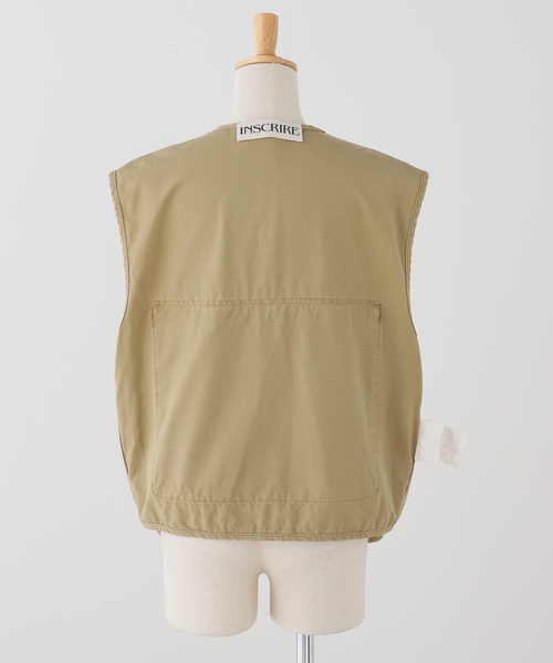 INSCRIRE（アンスクリア）の「INSCRIRE/アンスクリア Cotton Rip Stop Fishing Vest ベスト（その他アウター・レディース・ベージュ・1）」の7枚目の写真