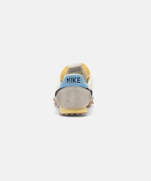 NIKE(ナイキ)の「【NIKE/ ナイキ】 WAFFLE RACER SE(スニーカー・レディース・ホワイト・24.5cm/24cm/25cm)」の4枚目の写真