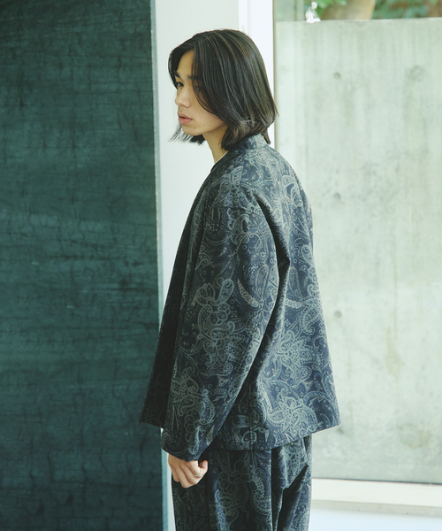 JOURNAL STANDARD(ジャーナルスタンダード)の「トリコット コーデュロイ カーディガン ジャケット(ノーカラージャケット・メンズ・チャコールグレー/ブラウン・SMALL/MEDIUM/LARGE)」の8枚目の写真