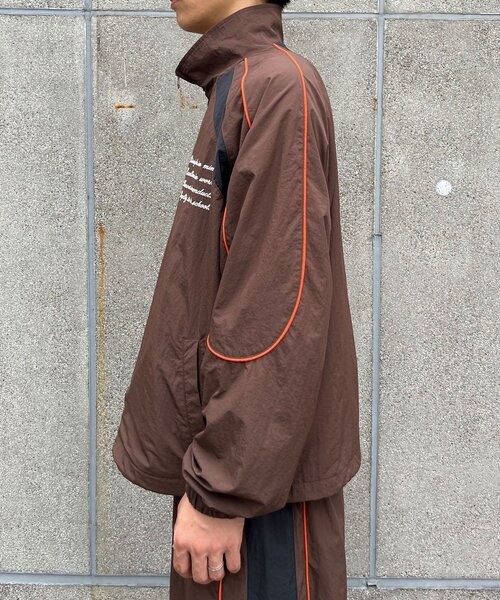 CIAOPANIC(チャオパニック)の「フーリガンナイロンジャケット(ブルゾン・メンズ・ネイビー/ブラウン・LARGE/MEDIUM)」の12枚目の写真