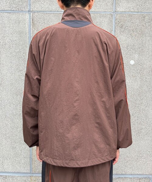 CIAOPANIC(チャオパニック)の「フーリガンナイロンジャケット(ブルゾン・メンズ・ネイビー/ブラウン・LARGE/MEDIUM)」の13枚目の写真