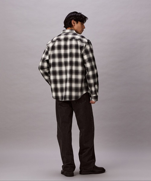 Calvin Klein（カルバン・クライン）の「シャツ - プレイドフランネルロングスリーブクラシックシャツ（シャツ/ブラウス・メンズ・ブラック/ネイビー・S/M/L/XL）」の5枚目の写真