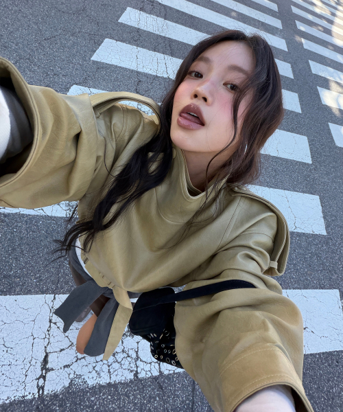 PROJECT WAVE(プロジェクトウェーブ)の「バックルレザージャケット(4色)(ライダースジャケット・レディース・Cream/Mustard/ダークグレー/ブラック・FREE)」の8枚目の写真