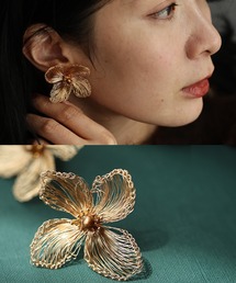 【返品・交換不可】ワイヤーアートのハナミズキピアス