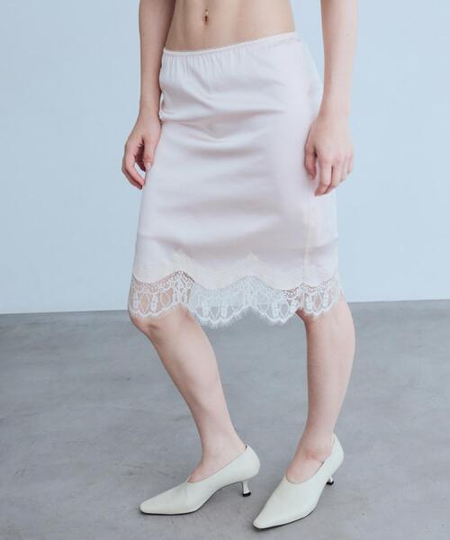CODE A(コードエー)の「UKI UKI*CODE A|satin lace skirt(スカート・レディース・ピンク/オフホワイト・36/34)」の2枚目の写真