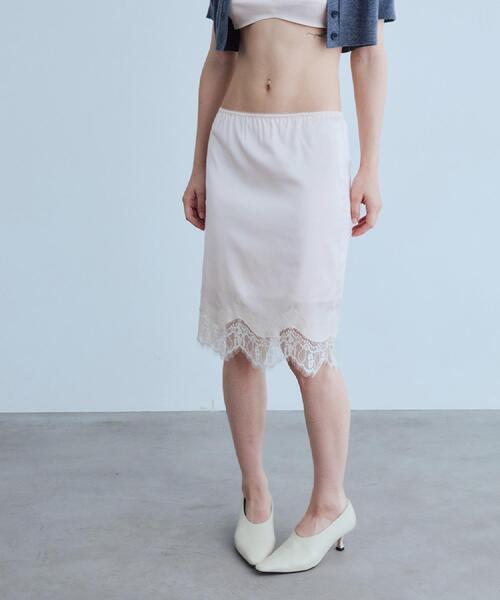 CODE A(コードエー)の「UKI UKI*CODE A|satin lace skirt(スカート・レディース・ピンク/オフホワイト・36/34)」の3枚目の写真