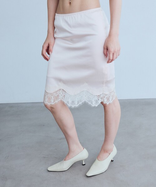 CODE A(コードエー)の「UKI UKI*CODE A|satin lace skirt(スカート・レディース・ピンク/オフホワイト・36/34)」の5枚目の写真
