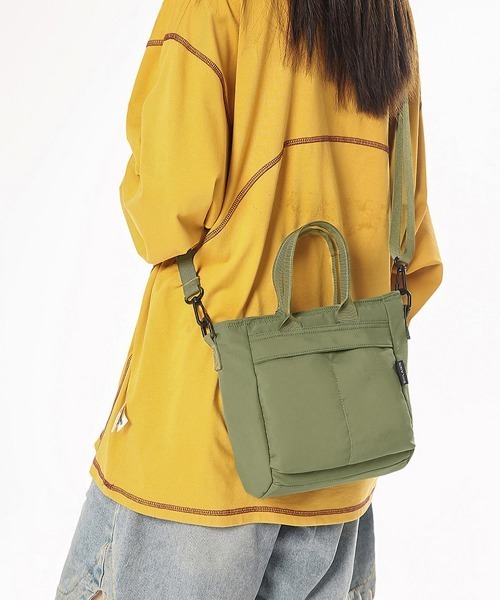 Miniministore(ミニミニストア)の「軽量ナイロンショルダーバッグ 2way鞄(ショルダーバッグ・レディース・グリーン系1/ブラック系2/ブラック系1/グリーン系2・FREE)」の4枚目の写真