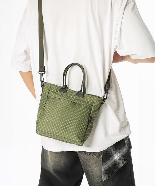 Miniministore(ミニミニストア)の「軽量ナイロンショルダーバッグ 2way鞄(ショルダーバッグ・レディース・グリーン系1/ブラック系2/ブラック系1/グリーン系2・FREE)」の1枚目の写真