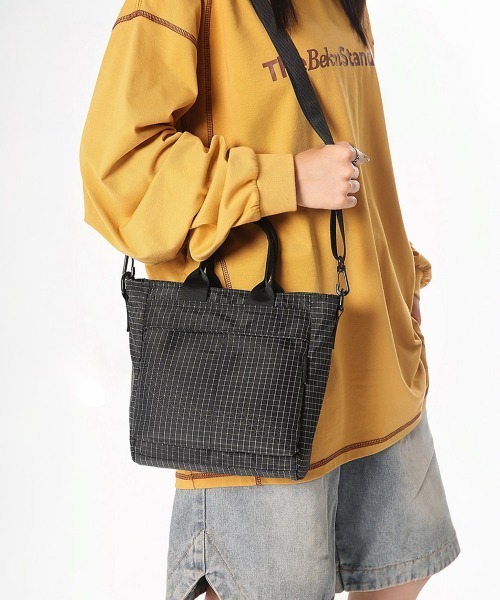 Miniministore(ミニミニストア)の「軽量ナイロンショルダーバッグ 2way鞄(ショルダーバッグ・レディース・グリーン系1/ブラック系2/ブラック系1/グリーン系2・FREE)」の8枚目の写真