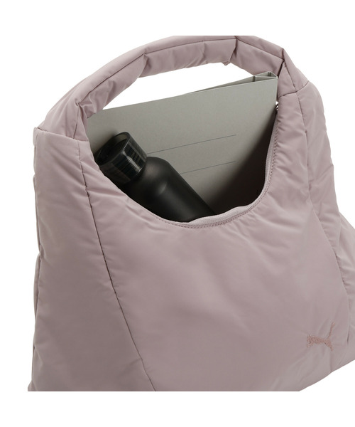PUMA(プーマ)の「PUMA プーマ ウィメンズ HER ラージ プリズム バッグ 14L(ショルダーバッグ・レディース・ピンクベージュ/ブラウン系その他/ブラック系・フリー)」の20枚目の写真