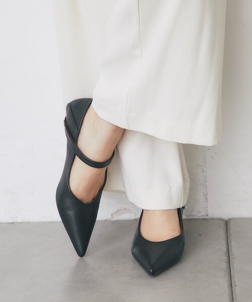 La boutique BonBon(ラブティックボンボン)の「【REMME】ストラップパンプス(その他シューズ・レディース・ブラック/オフホワイト・37/39/38)」の16枚目の写真