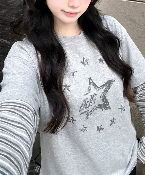 SHEENA(シーナ)の「スターロゴプリントフェイクレイヤード長袖トップス(Tシャツ/カットソー・レディース・グレー・M)」の8枚目の写真