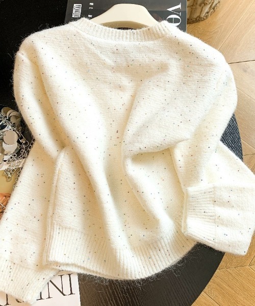 LUCPY(ラクピー)の「フラワーモチーフフェザーニットカーディガン(カーディガン/ボレロ・レディース・ホワイト/ピンク/ブルー/グレー・FREE)」の5枚目の写真