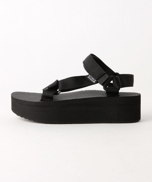 Teva(テバ)の「TEVA(テバ) FLATFORM UNIVERSAL◆◆(サンダル・レディース・ホワイト/ブラック・6/5/7)」の6枚目の写真
