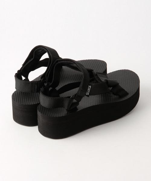 Teva(テバ)の「TEVA(テバ) FLATFORM UNIVERSAL◆◆(サンダル・レディース・ホワイト/ブラック・6/5/7)」の8枚目の写真