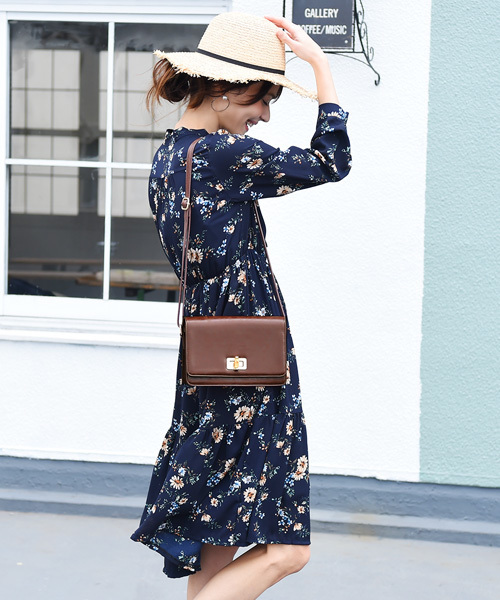 Luz Llena (philter)（ラズレナ　フィルター）の「バンブーバックル付きスクエアショルダーバッグ（ショルダーバッグ・レディース・キャメル/ブラウン/ブラック・ﾌﾘ-）」の18枚目の写真