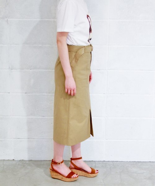 plage（プラージュ）の「バックサテン ストレートスカート◆（スカート・レディース・ホワイト/ベージュ・36/38/34）」の22枚目の写真