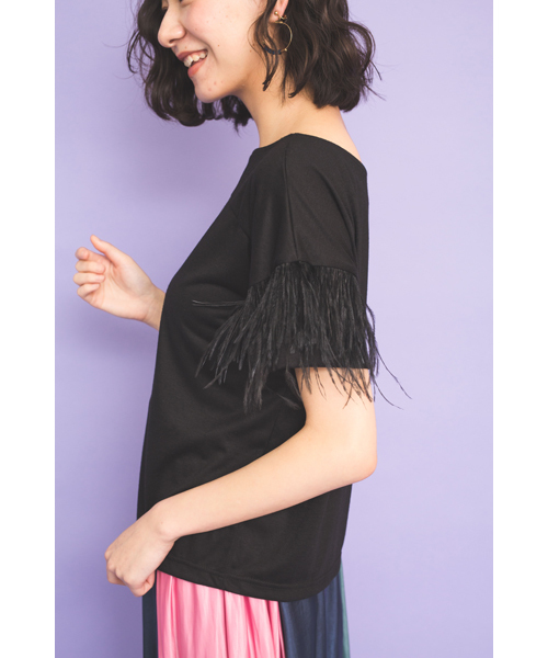 TEVALT(ヴァレット)の「<Titilate valet> フェザースリーブ トップス (Tシャツ/カットソー・レディース・アイボリー/ブラック/サンドベージュ・38)」の21枚目の写真