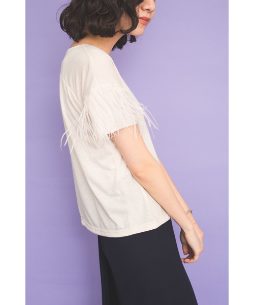 TEVALT(ヴァレット)の「<Titilate valet> フェザースリーブ トップス (Tシャツ/カットソー・レディース・アイボリー/ブラック/サンドベージュ・38)」の10枚目の写真