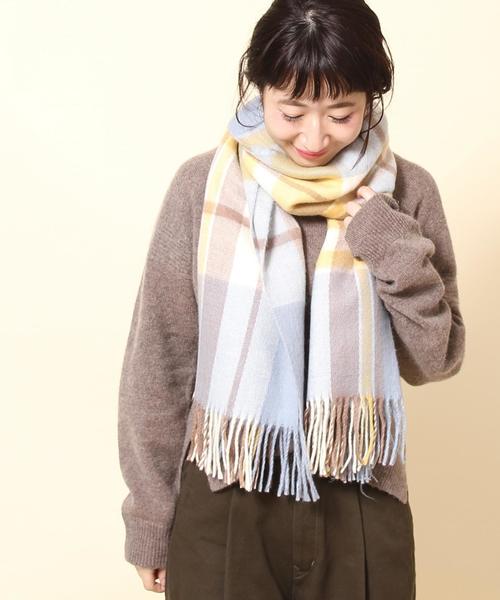 coen（コーエン）の「フェザータッチチェックストール(ブラック⇒ WEB限定カラー)(マフラー)（ストール/ショール・レディース・ブラック/レッド/グリーン/ワイン/ライトブルー・FREE）」の3枚目の写真