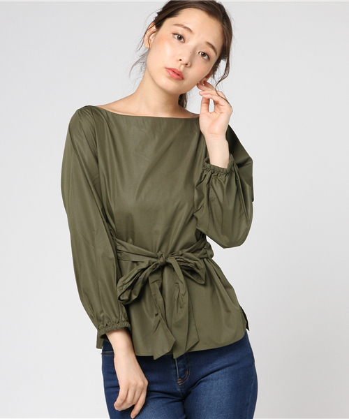 Pierrot(ピエロ)の「ウエストリボン付き ボリューム袖ブラウス(シャツ/ブラウス・レディース・オフホワイト/ベージュ/カーキ/ネイビー・L/M)」の15枚目の写真