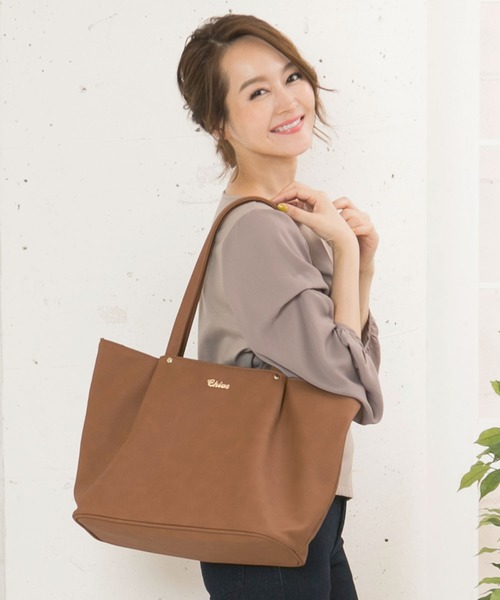 KOBE LETTUCE（コウベレタス）の「A4サイズ対応大容量肩掛けファスナートートバッグ（トートバッグ・レディース・ボルドー/グリーン/ネイビー/レッド/キャメル/ブラック/ベージュ/サックスブルー/アイボリー/ラベンダー/ピンク/グレー/イエロー・FREE）」の10枚目の写真