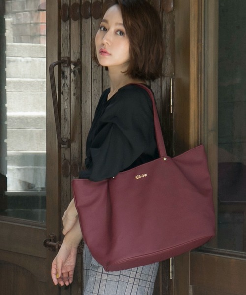 KOBE LETTUCE（コウベレタス）の「A4サイズ対応大容量肩掛けファスナートートバッグ（トートバッグ・レディース・ボルドー/グリーン/ネイビー/レッド/キャメル/ブラック/ベージュ/サックスブルー/アイボリー/ラベンダー/ピンク/グレー/イエロー・FREE）」の13枚目の写真