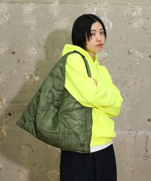 C.E.L.STORE(セルストア)の「【ZOZOTOWN限定】GILDAN/ギルダン 8OZ PULL HOODY(パーカー)」|ライトグリーン