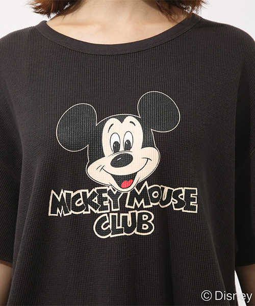 AZUL by moussy（アズールバイマウジー）の「MICKEY MOUSE CLUB TEE（Tシャツ/カットソー・レディース・ライトブラック/オフホワイト・MEDIUM/SMALL）」の19枚目の写真