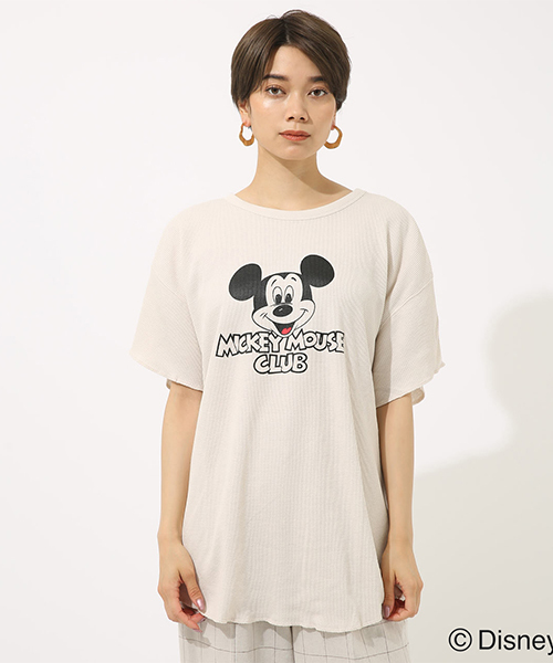 AZUL by moussy（アズールバイマウジー）の「MICKEY MOUSE CLUB TEE（Tシャツ/カットソー・レディース・ライトブラック/オフホワイト・MEDIUM/SMALL）」の6枚目の写真