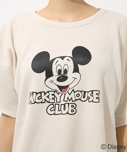 AZUL by moussy（アズールバイマウジー）の「MICKEY MOUSE CLUB TEE（Tシャツ/カットソー・レディース・ライトブラック/オフホワイト・MEDIUM/SMALL）」の9枚目の写真