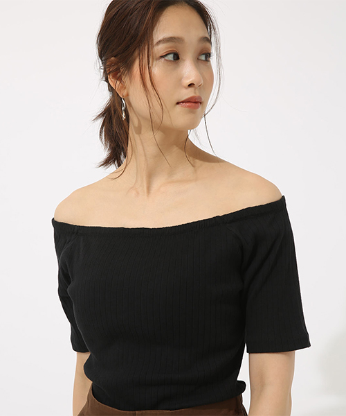 AZUL by moussy（アズールバイマウジー）の「2WAYカットリブトップス（Tシャツ/カットソー・レディース・グリーン系その他2/パープル系その他/ブラック/オフホワイト・MEDIUM/SMALL）」の21枚目の写真