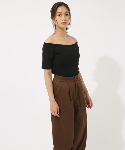 AZUL by moussy（アズールバイマウジー）の「2WAYカットリブトップス（Tシャツ/カットソー・レディース・グリーン系その他2/パープル系その他/ブラック/オフホワイト・MEDIUM/SMALL）」の22枚目の写真