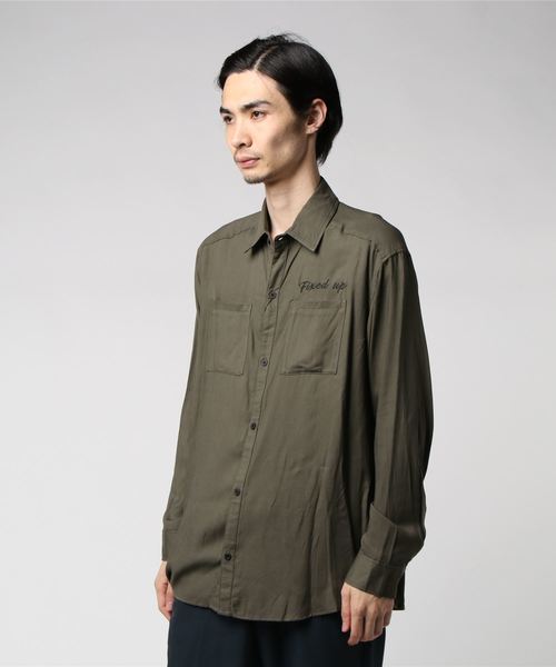 VENCEEXCHANGE（ヴァンスエクスチェンジ）の「レーヨン刺しゅうシャツ（シャツ/ブラウス・メンズ・ブラック/ダークグリーン・M/L）」の6枚目の写真